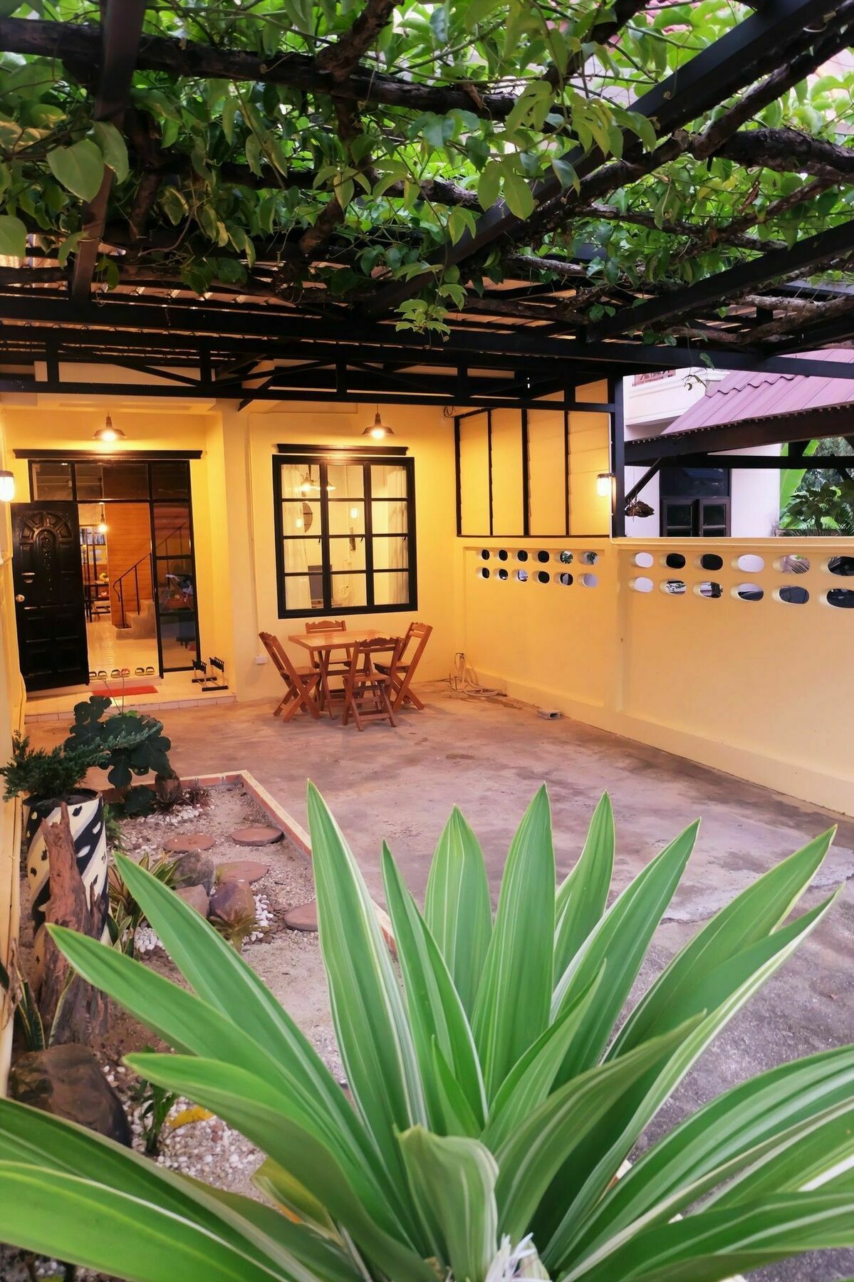 Nanrada Hometel Krabi Exterior foto
